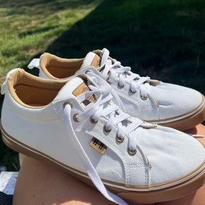 Womens 9.5 Harley Davidson white shoe